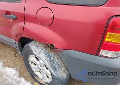 2005 Ford Escape Xlt z USA, uszkodzony, nr VIN 1FMYU93105KB94441